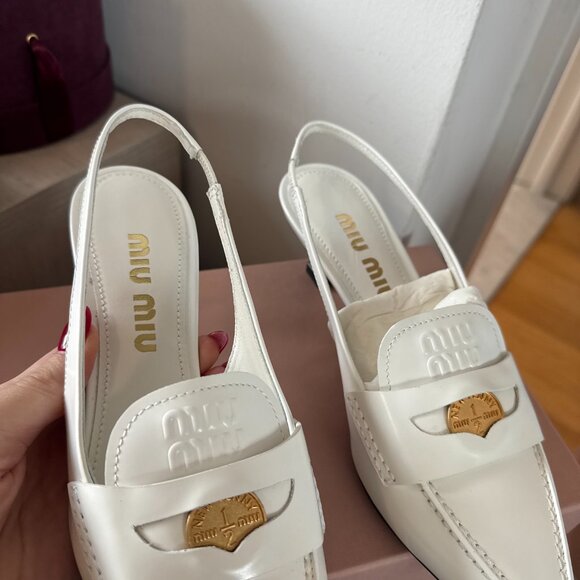 NWT Miu Miu Sling Back Mules White Leather Pointed Toe Kitten Heels Sz 36 - Picture 7 of 11